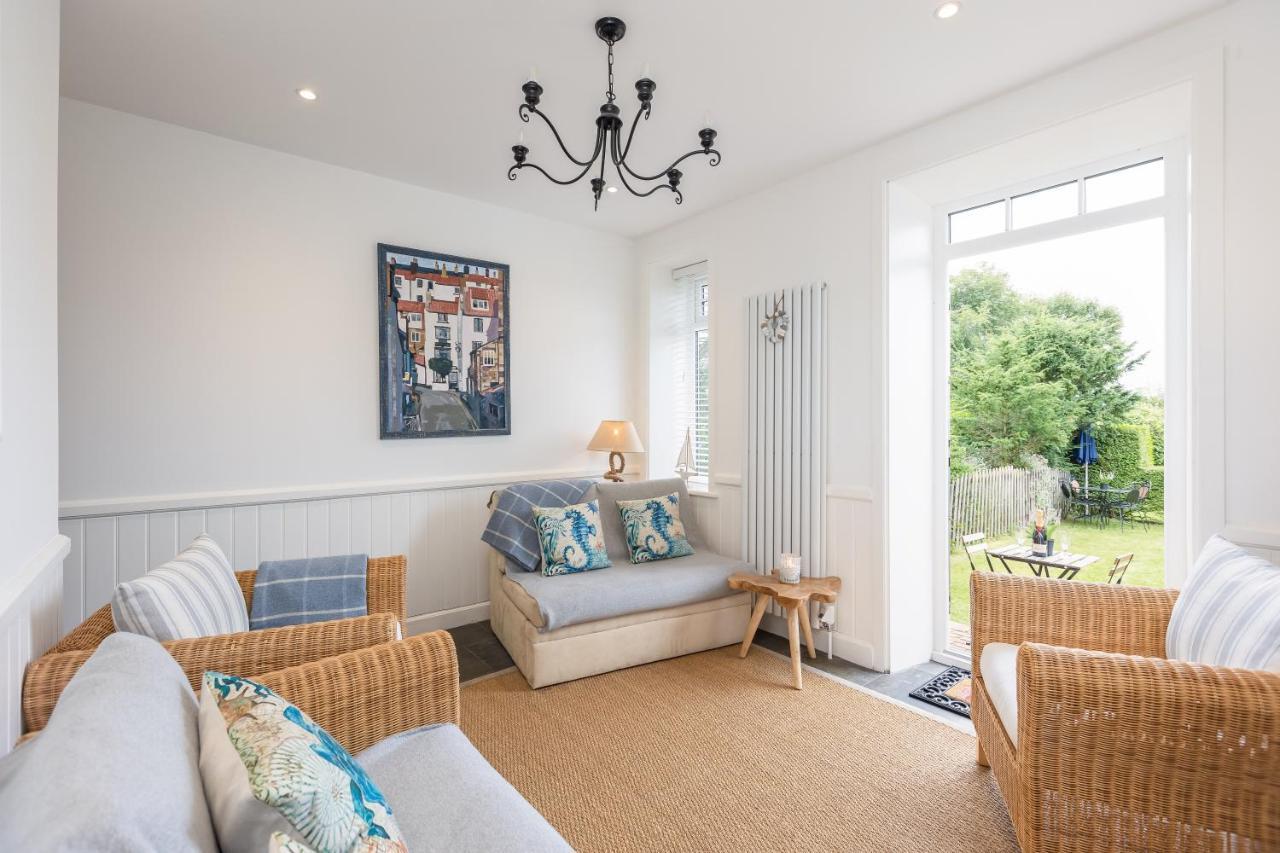 Robin Hood'S Bay Coastguard'S Cottage With A View 외부 사진
