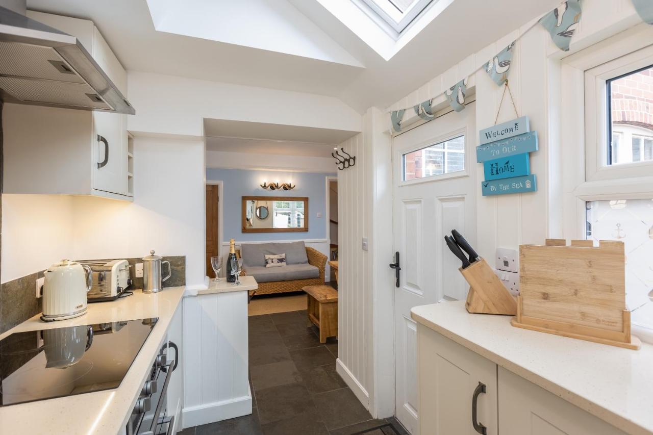 Robin Hood'S Bay Coastguard'S Cottage With A View 외부 사진