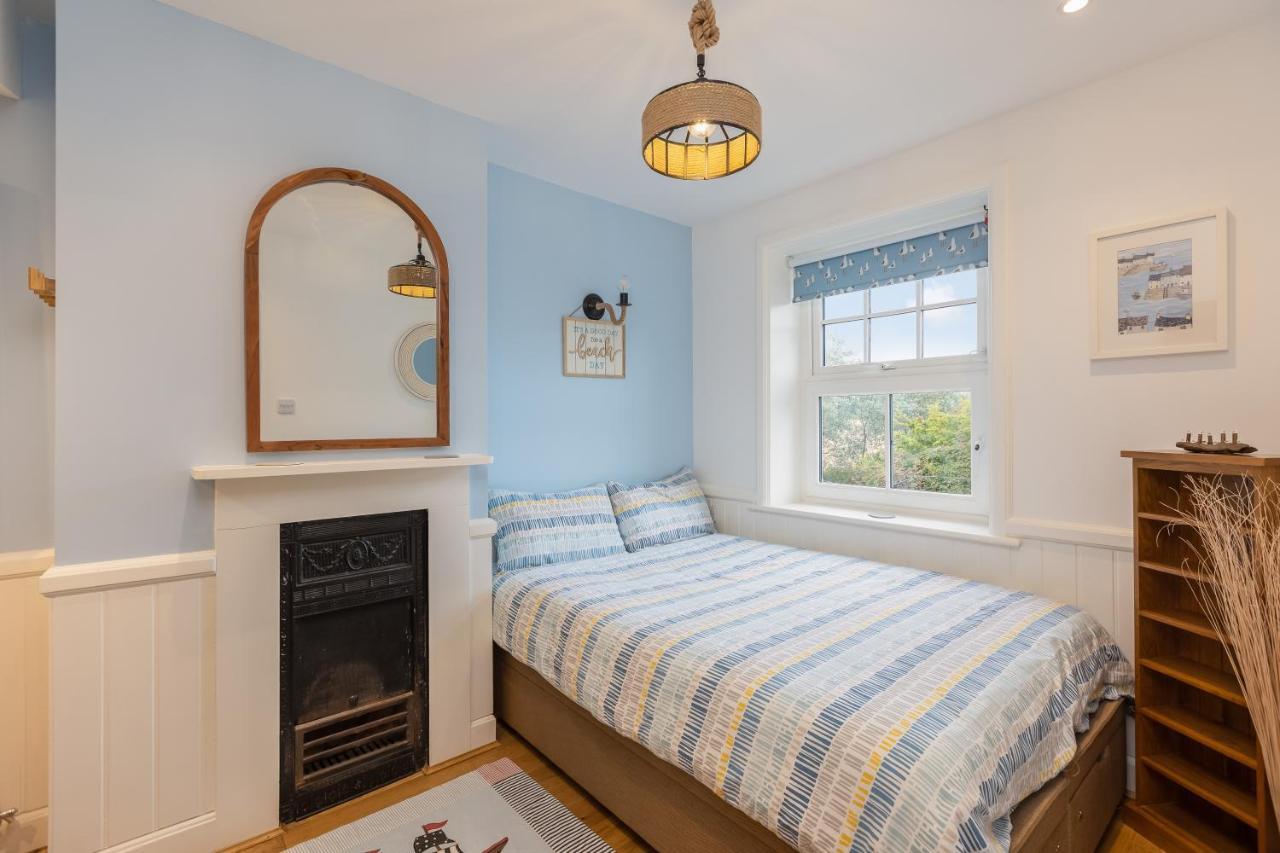 Robin Hood'S Bay Coastguard'S Cottage With A View 외부 사진